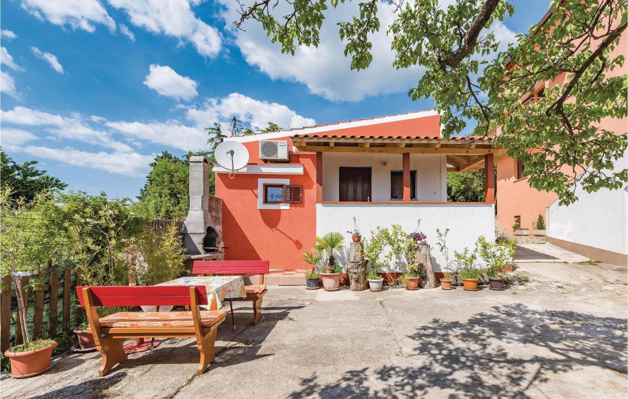 Awesome Home In Porec With House Sea View Экстерьер фото